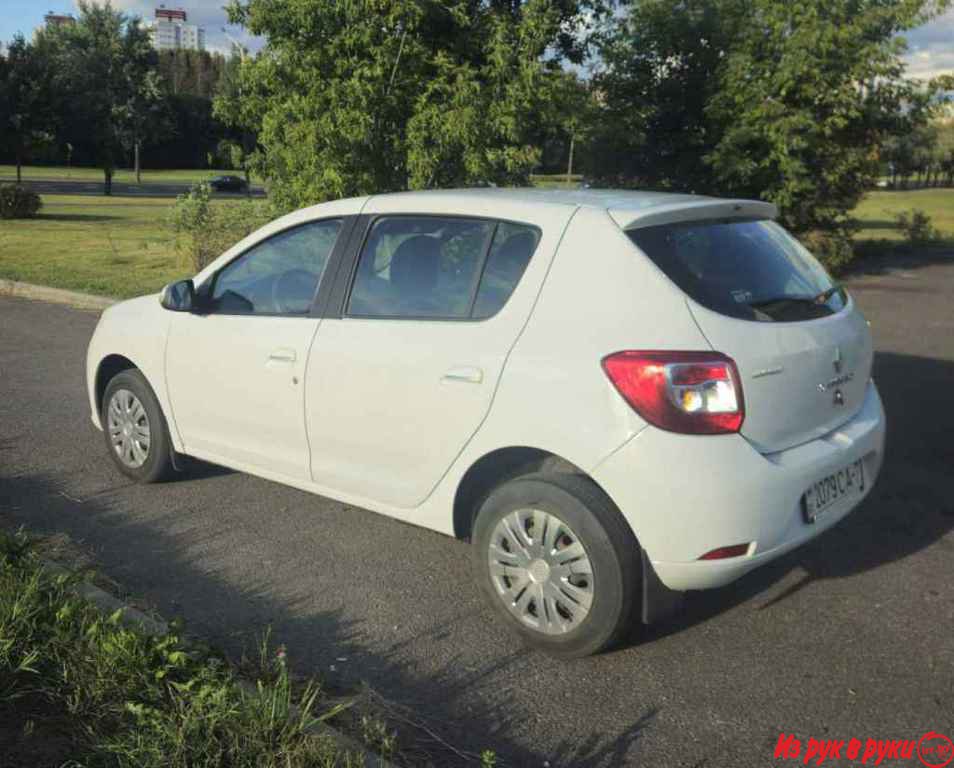  Sandero