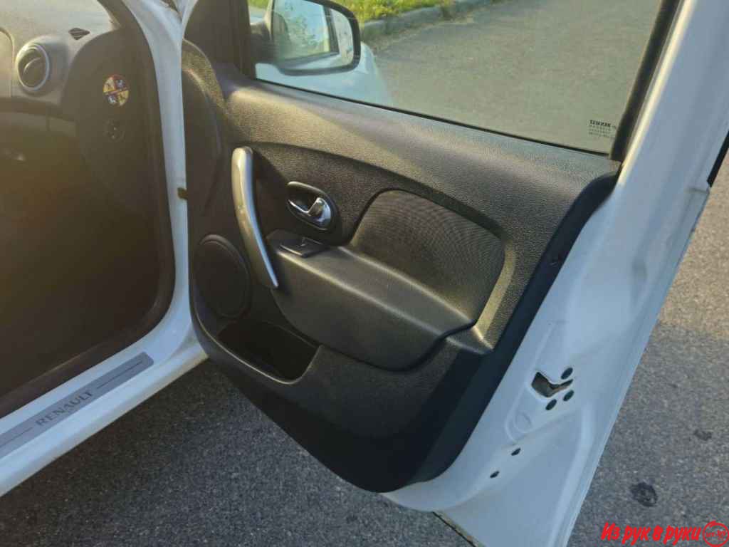  Sandero