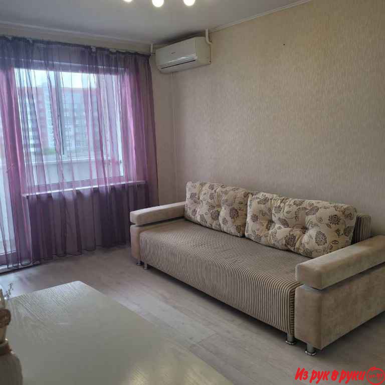 Сдается однокомнатная квартира на длительный срок рядом с метро Могиле