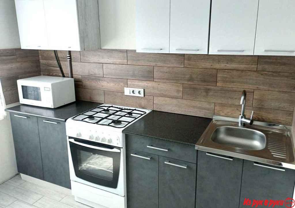 Сдается 1-комнатная квартира по улице Калинина. Станция метро в шагово