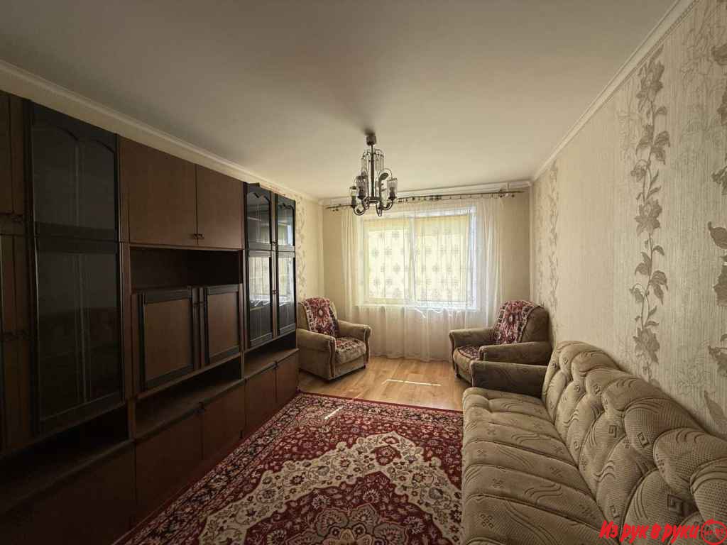 Сдаю 2-комнатную квартиру на длительный срок по ул. Суворова. Квартира