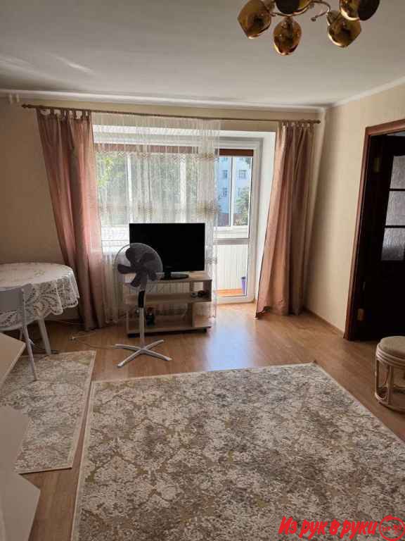 Сдается 2-комнатная квартира-студия с отдельной спальней по ул. Богдан