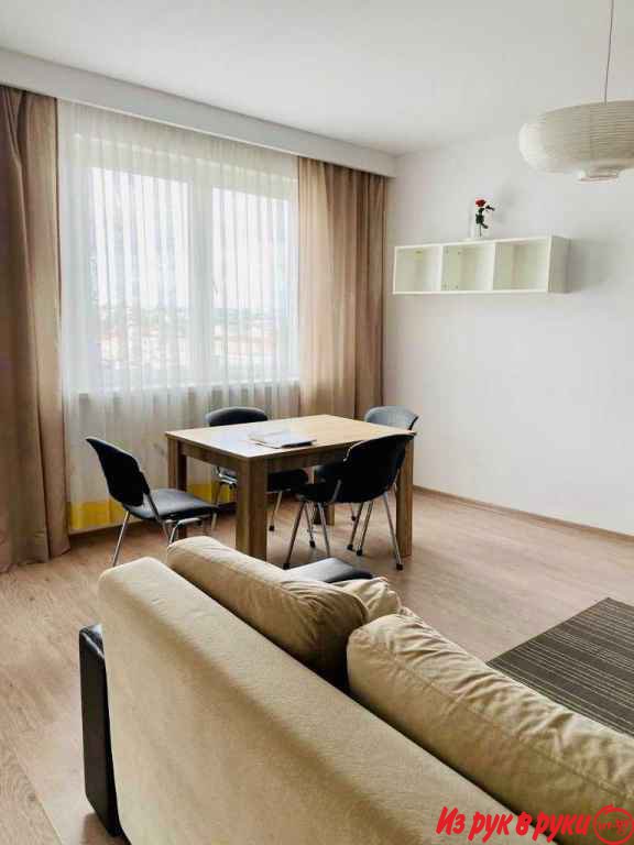 Сдается уютная и светлая 2-комнатная квартира на длительный срок. Жила