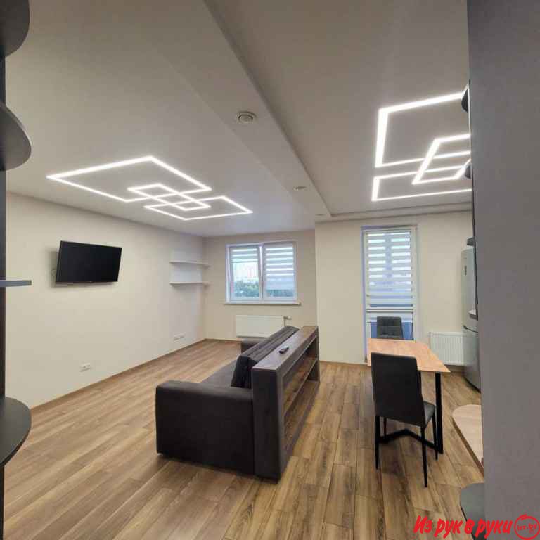 Новый современный дом с удобным транспортным сообщением, 4 лифта, неск