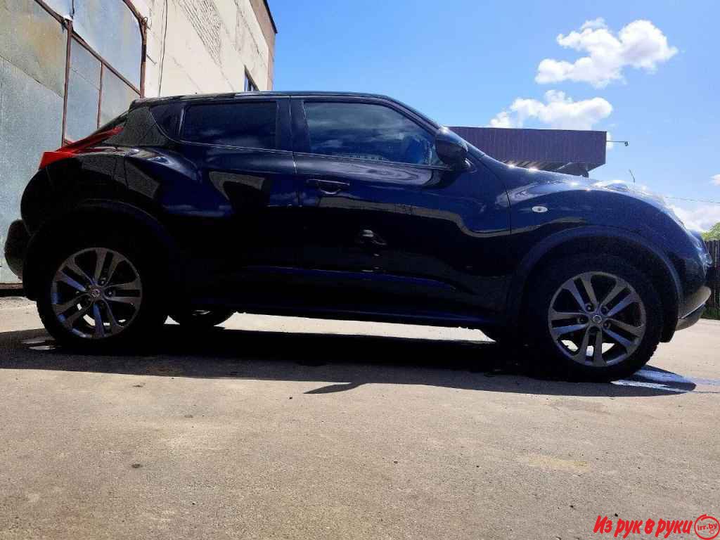 Автомобиль с ДВС Nissan Juke (2012)